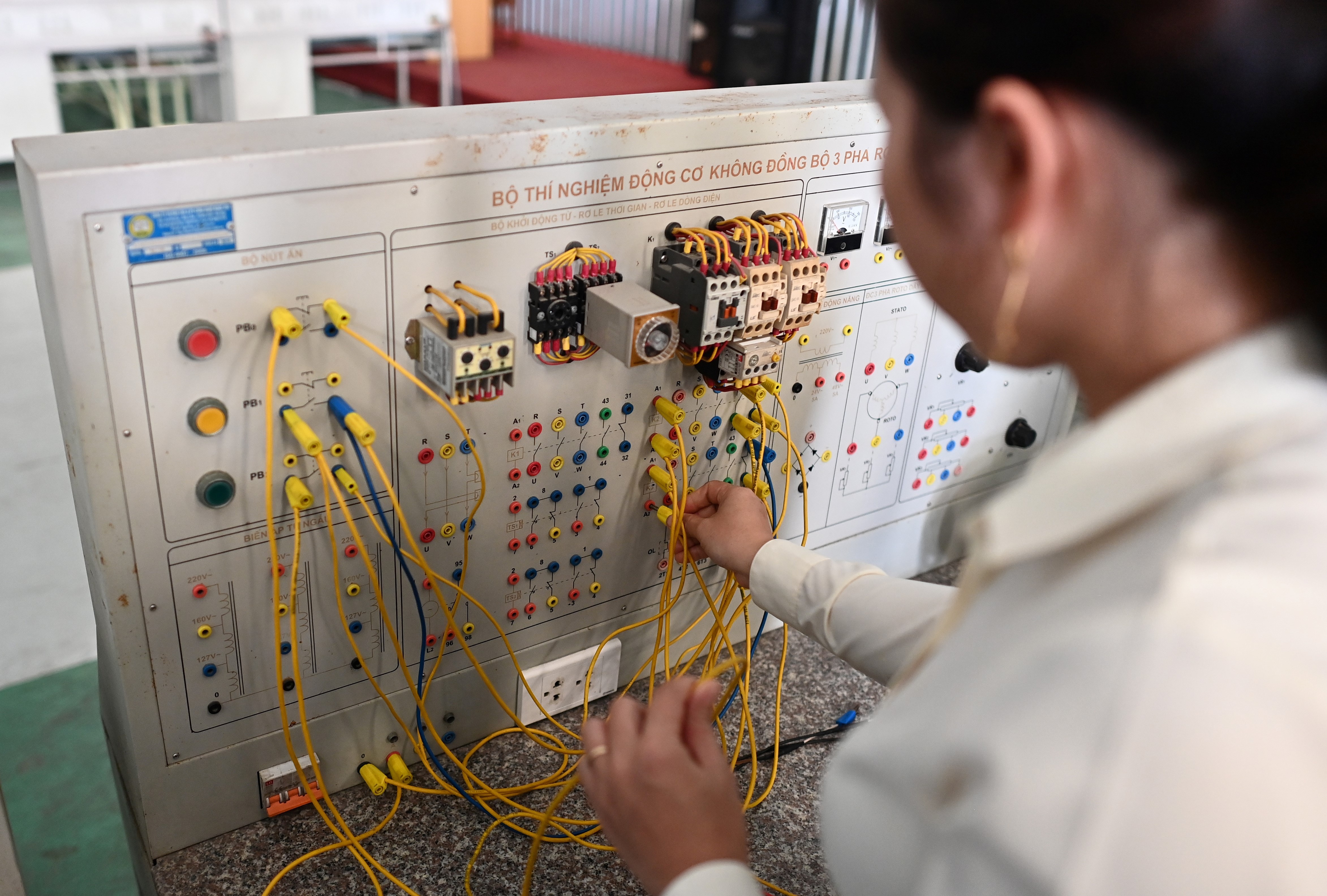 hoc co khi o dau anh 5