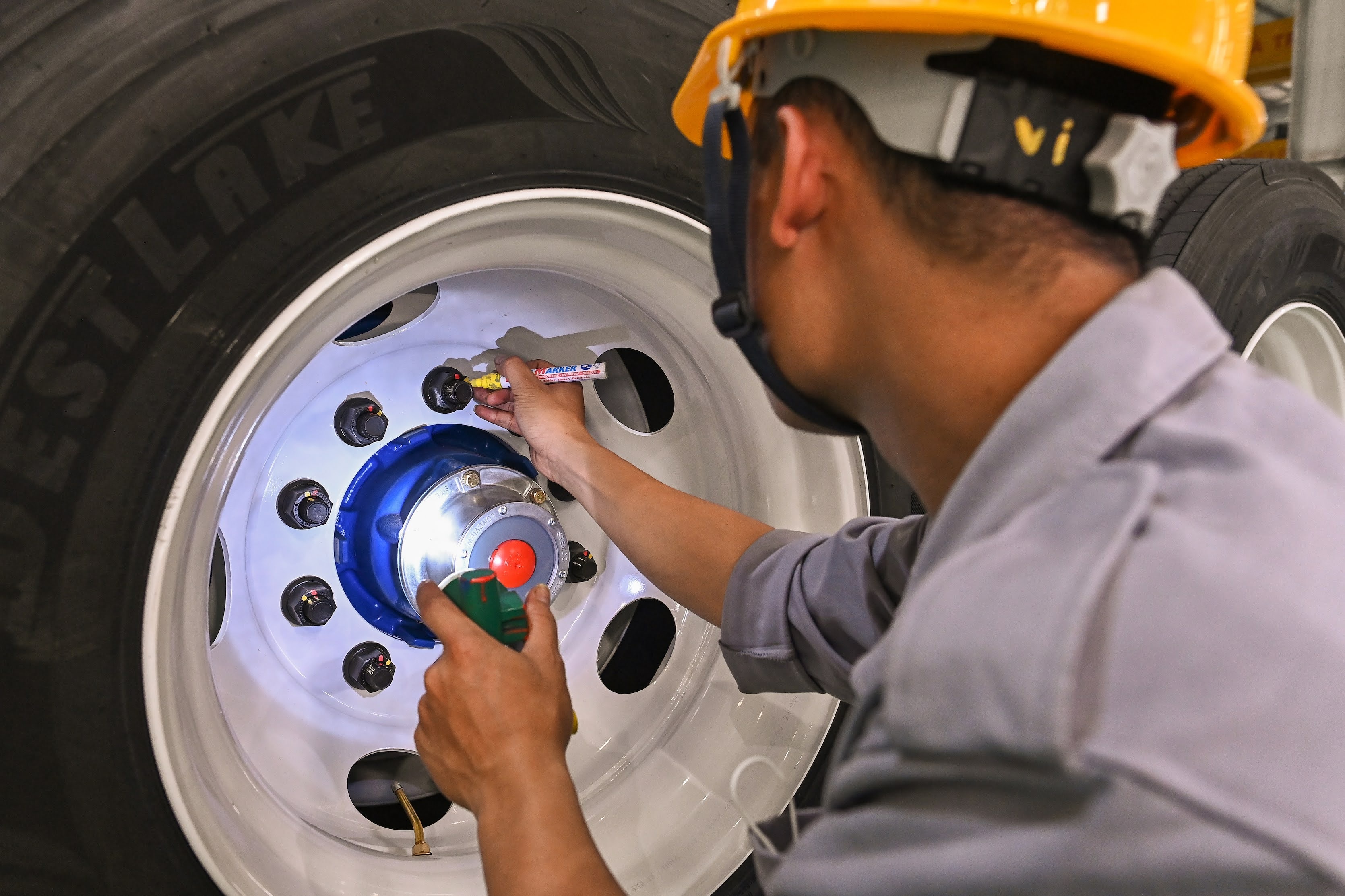 Cong nghiep oto anh 2