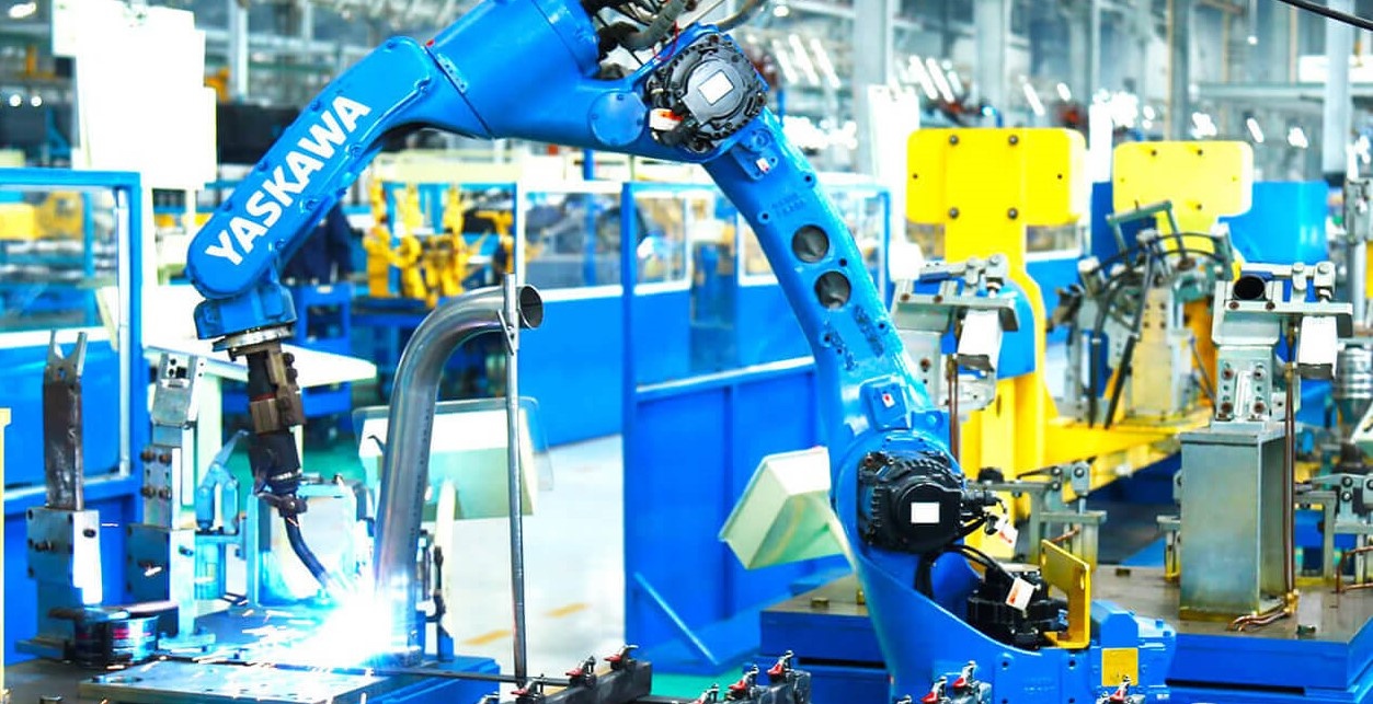 Can chinh sach cu the de cong nghiep ho tro Viet Nam tro lai duong dua hinh anh