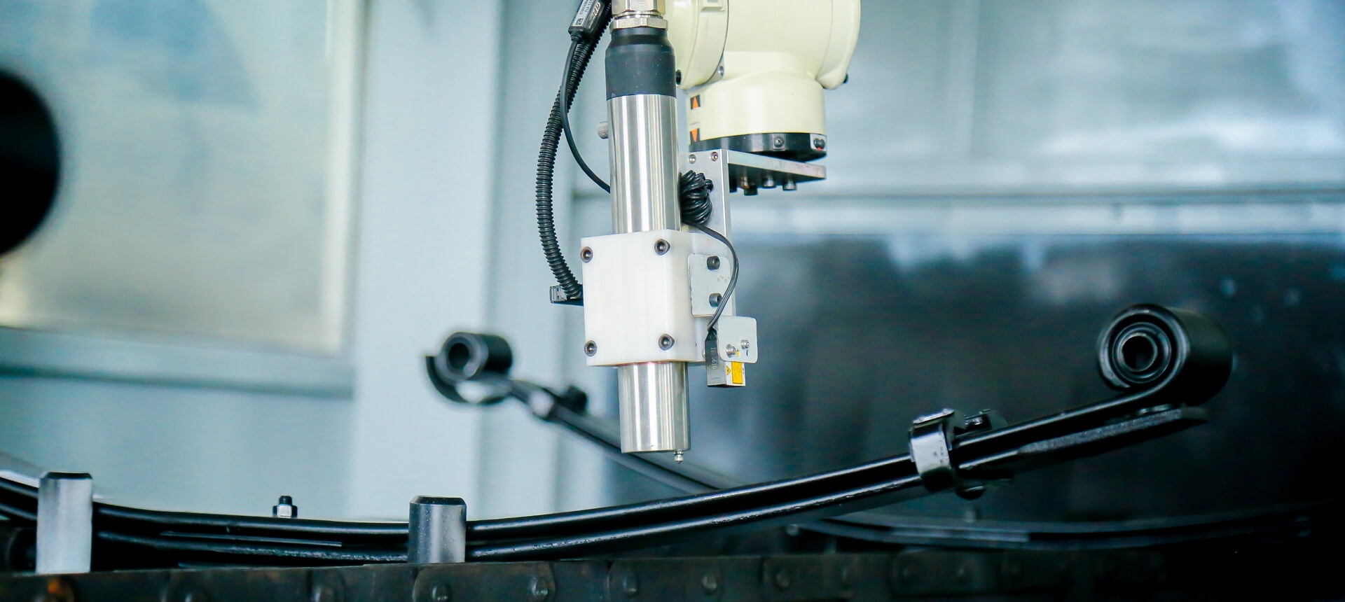 chinh sach cong nghiep anh 6