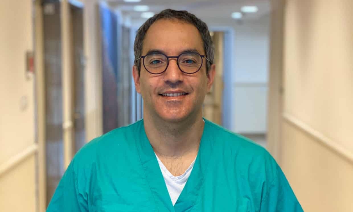 Bac si Israel mac bien chung Omicron tu su kien hon 1.200 nguoi o Anh? hinh anh