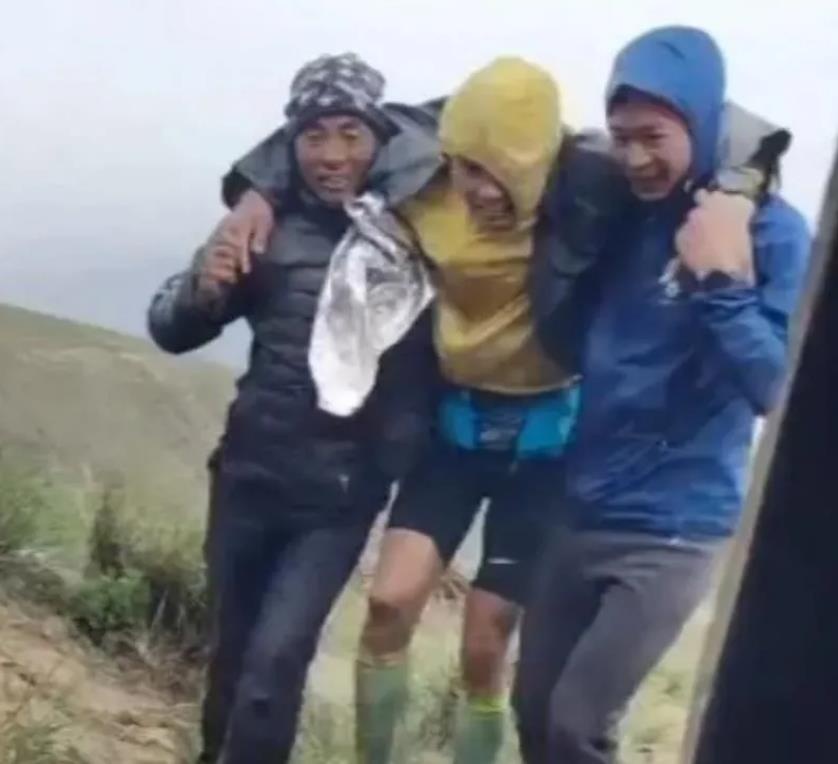 sieu marathon Trung Quoc anh 2