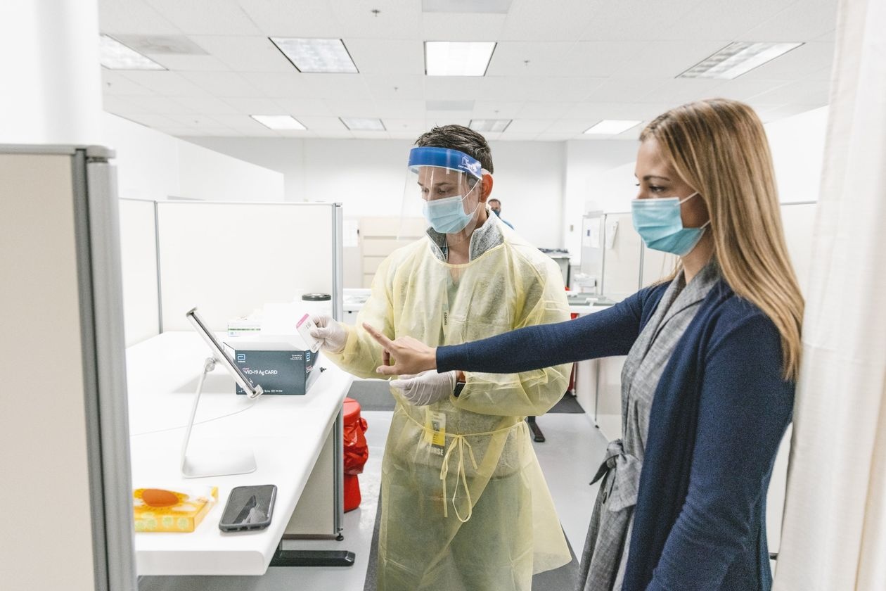 xet nghiem Covid-19 anh 2