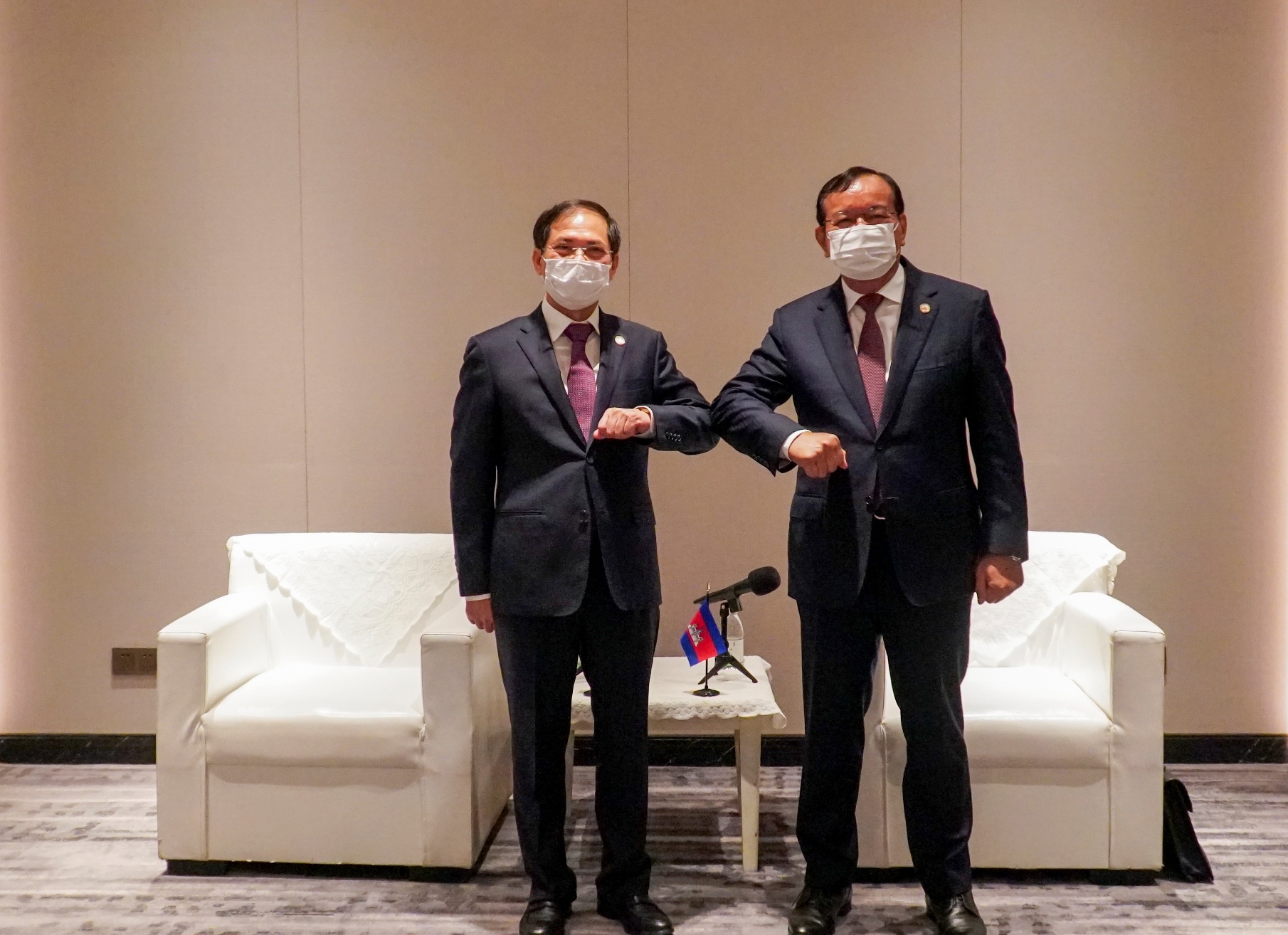 VN de nghi Campuchia quan tam toi van de quoc tich cho nguoi goc Viet hinh anh