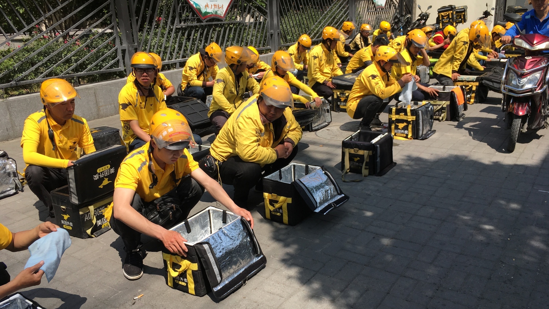 Cong ty cong nghe TQ duoc khuyen tu bo 996, lam theo tu tuong Marx hinh anh