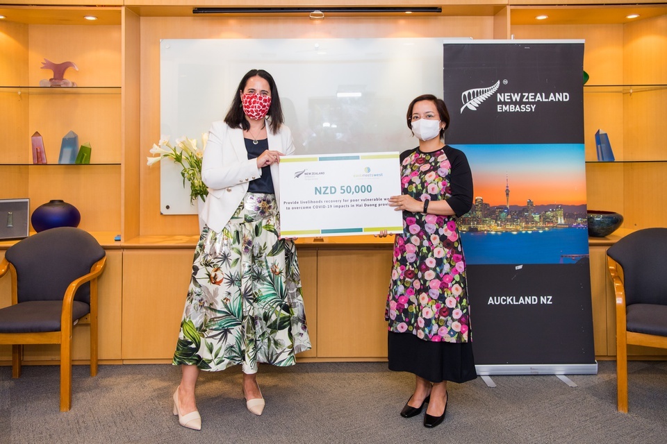 dai su New Zealand Tredene Dobson anh 5