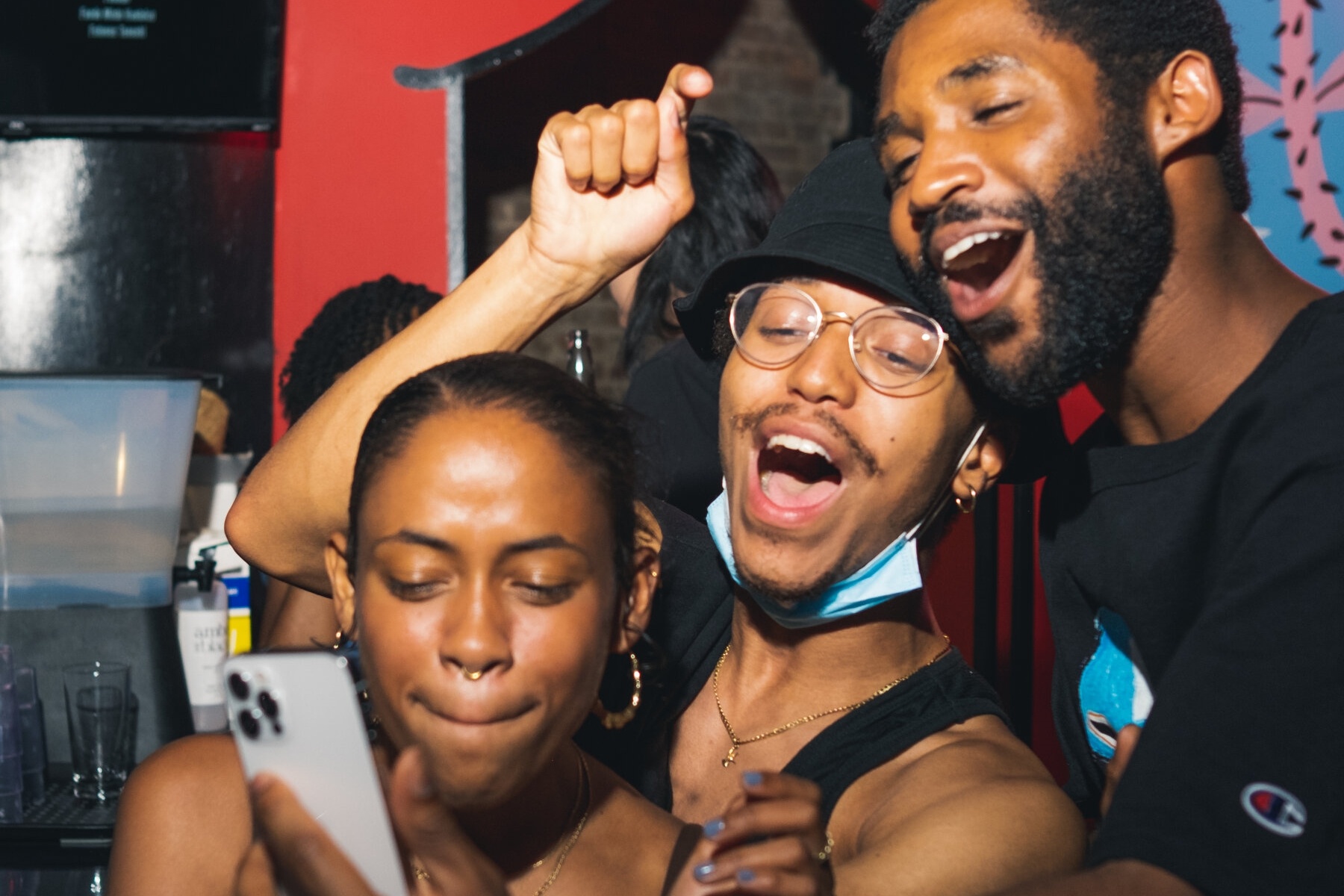 New York bung tinh sau 'giac ngu dong Covid-19' hinh anh