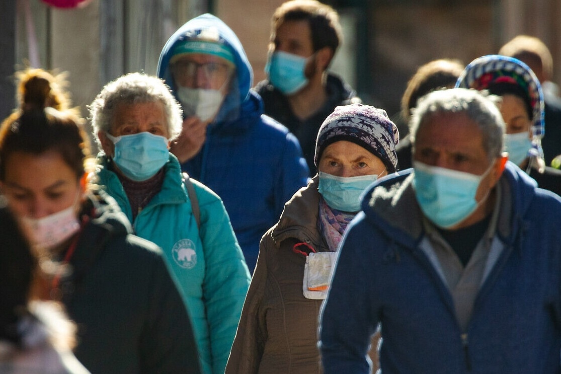 Israel khoi phuc lenh deo khau trang do so ca mac Covid-19 tang hinh anh