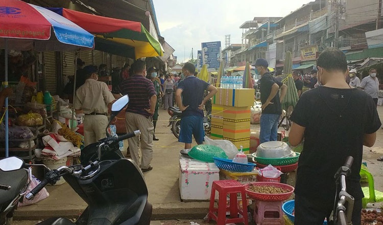 Ban chet nguoi yeu cu roi tu sat giua cho o Campuchia hinh anh