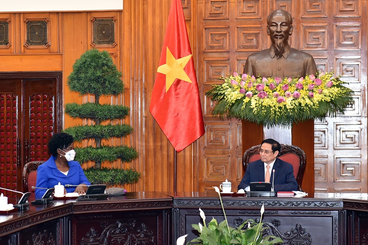 Ngan hang The gioi dong y giup Viet Nam som nhan vaccine Covid-19 hinh anh