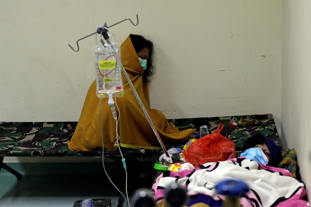 Benh vien qua tai, Indonesia dieu tri tu xa cho nguoi mac Covid-19 hinh anh