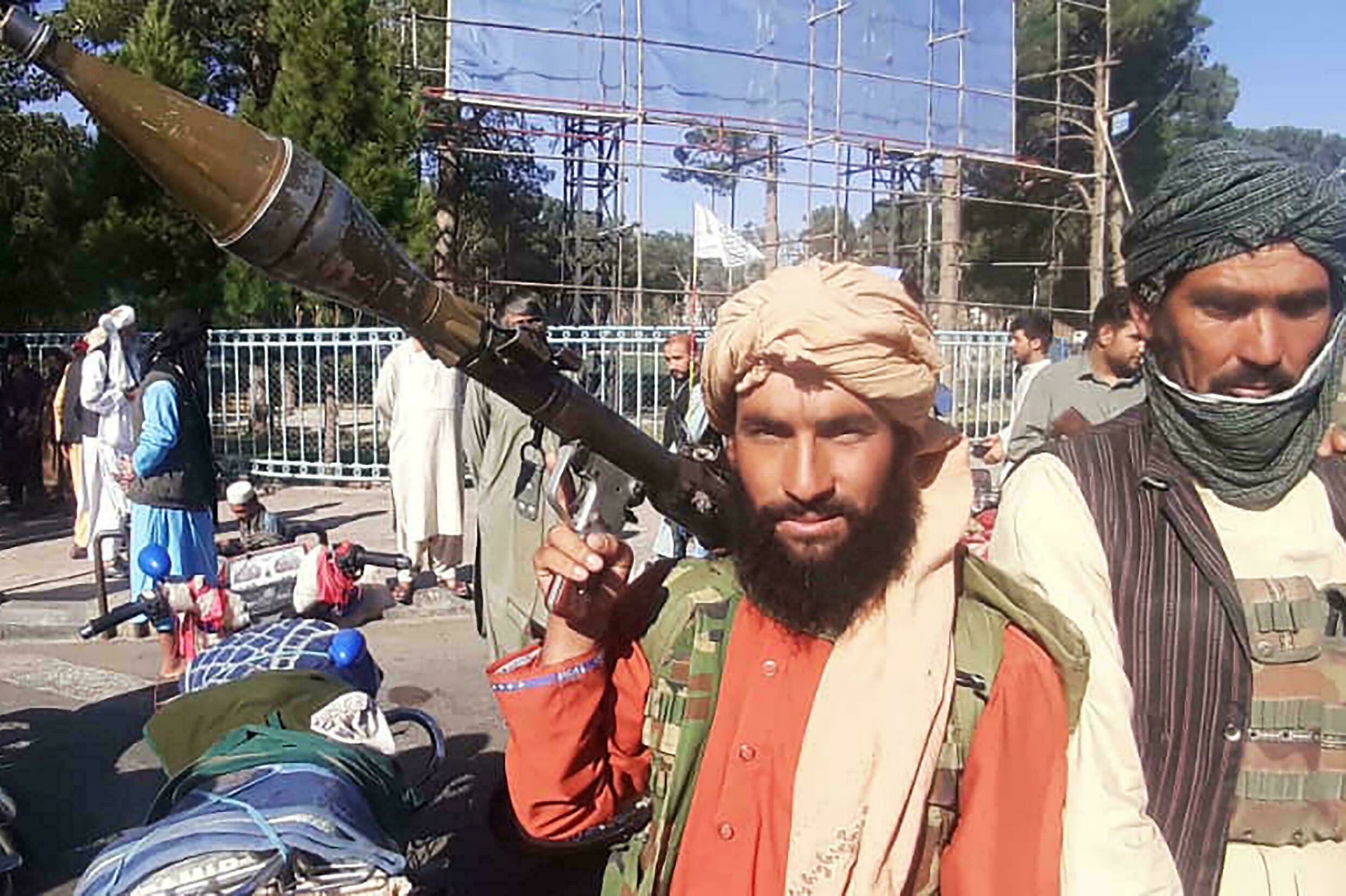 Vu khi My tro thanh chien loi pham cho Taliban o Afghanistan hinh anh