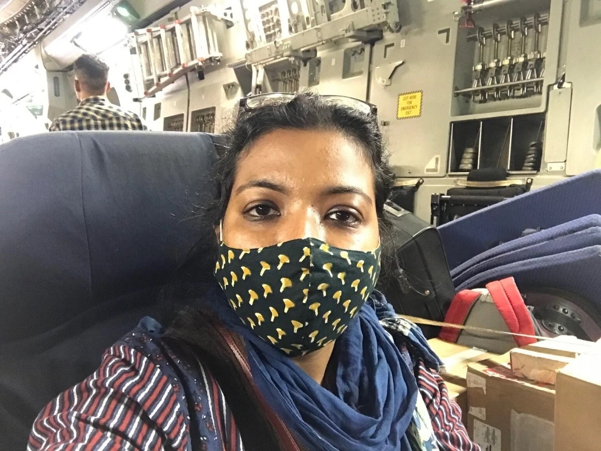 Taliban ho tong nu nha bao An Do roi Kabul trong dem hinh anh