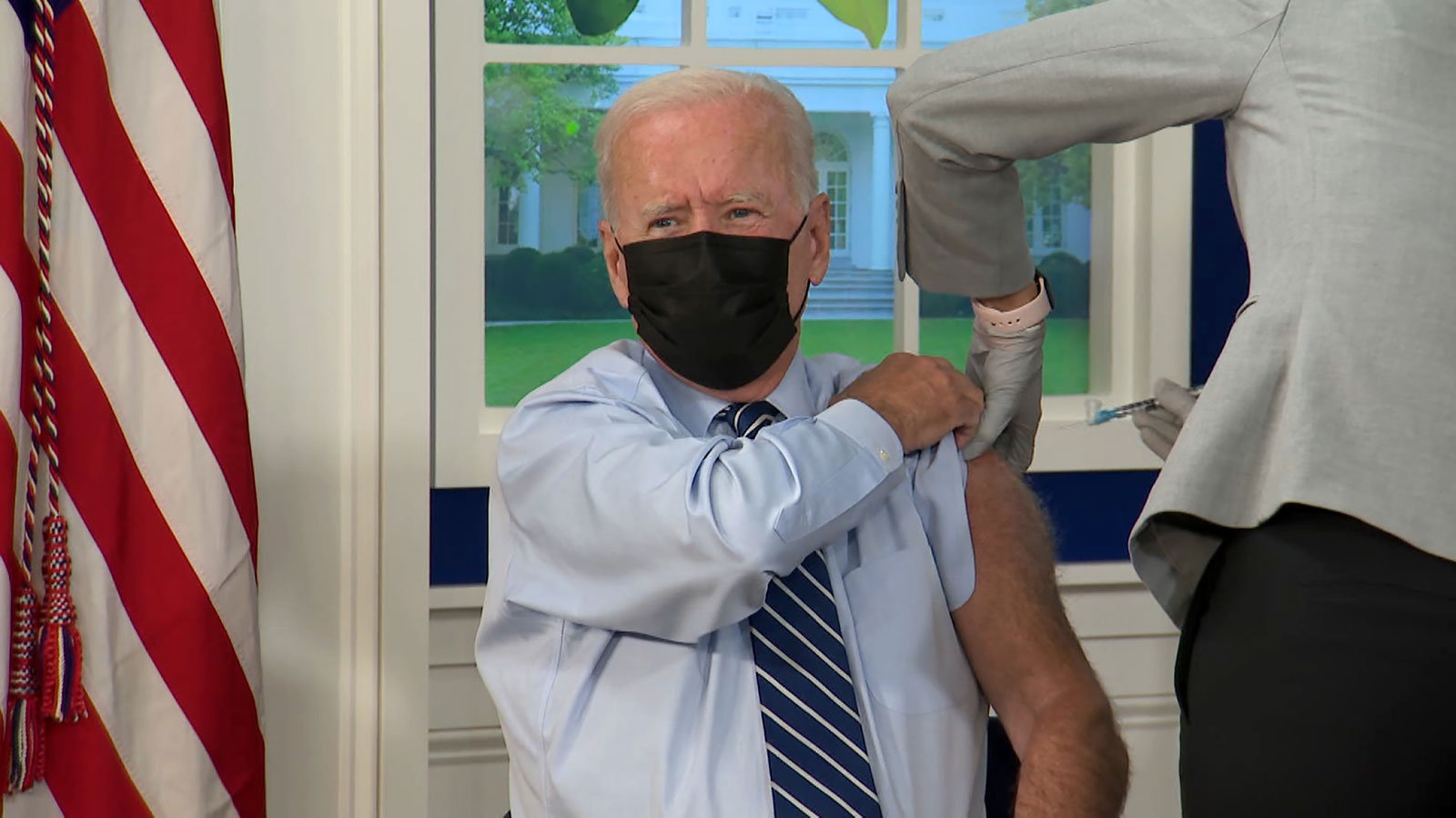 Biden tiem mui tang cuong anh 1