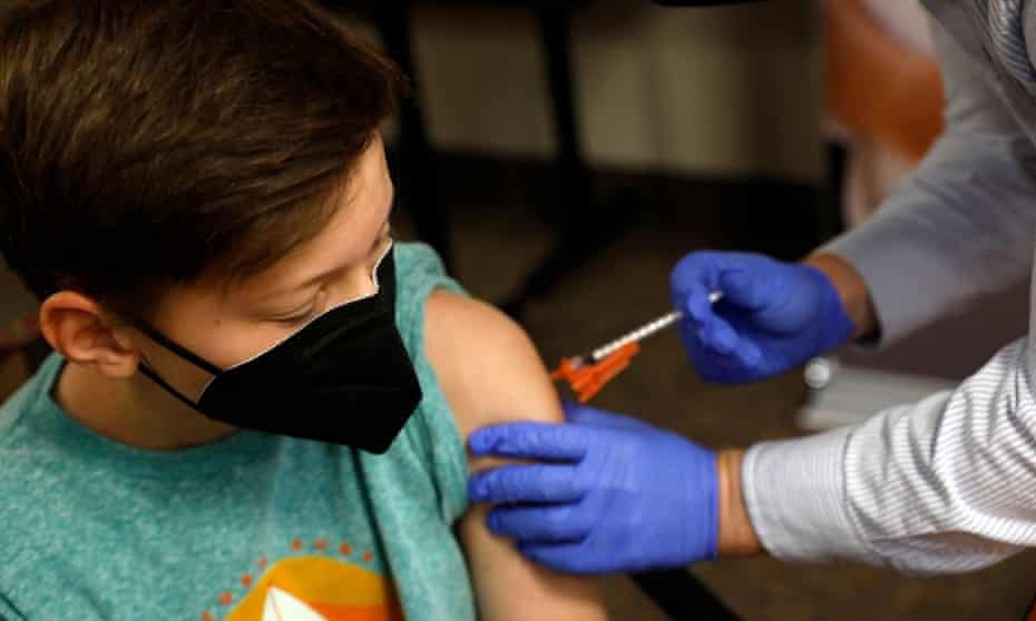 My phe duyet vaccine ngua Covid-19 dau tien cho tre em 5-11 tuoi hinh anh