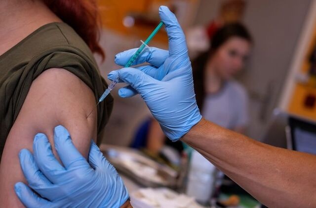 Duc ghi nhan so ca nhiem trong ngay cao nhat ke tu dau dai dich hinh anh