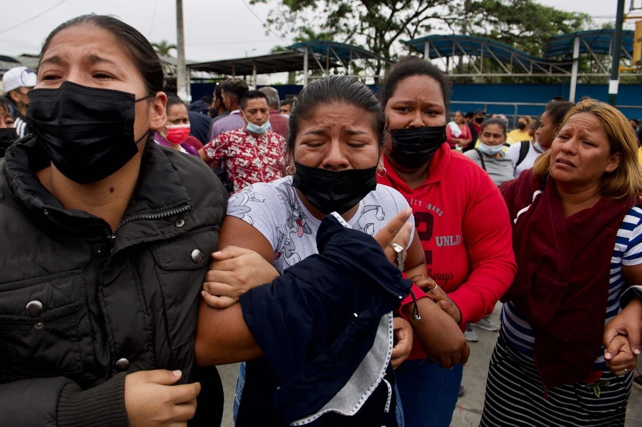 Bang dang dau sung trong nha tu Ecuador khien 68 nguoi chet hinh anh