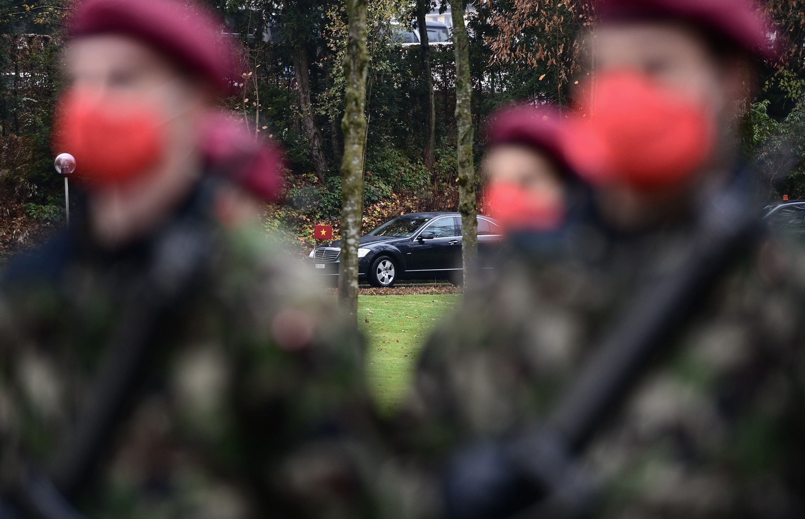 cong du Thuy Si anh 2