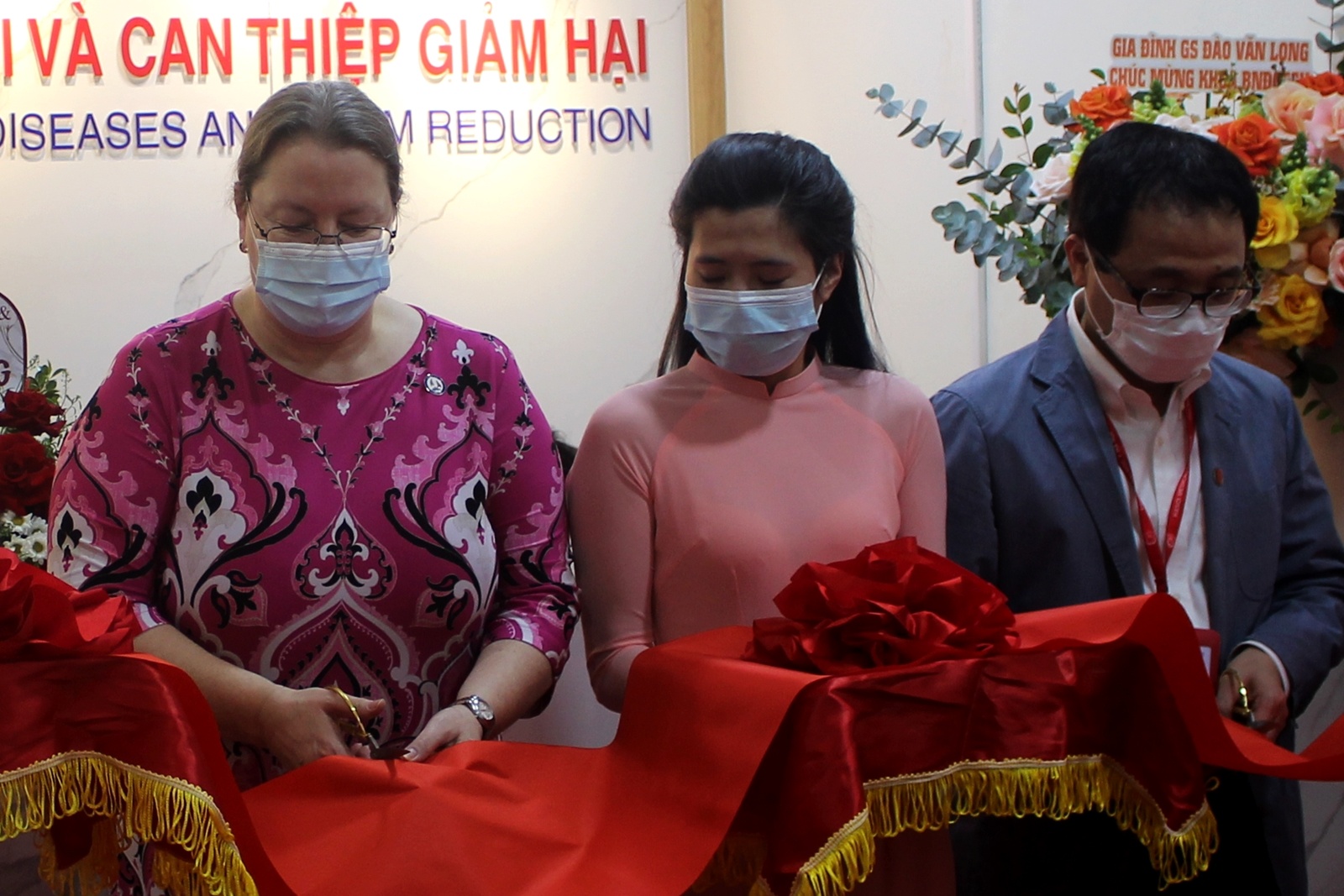 hop tac Viet - My anh 3