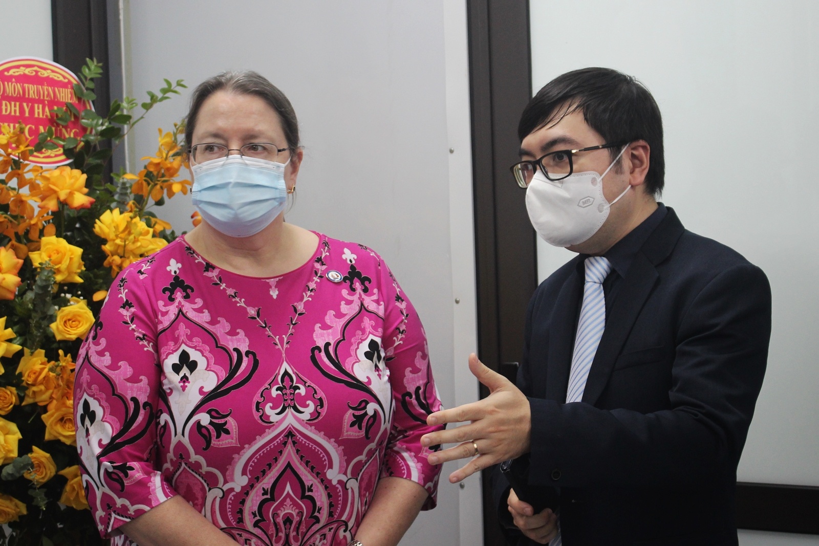 hop tac Viet - My anh 7