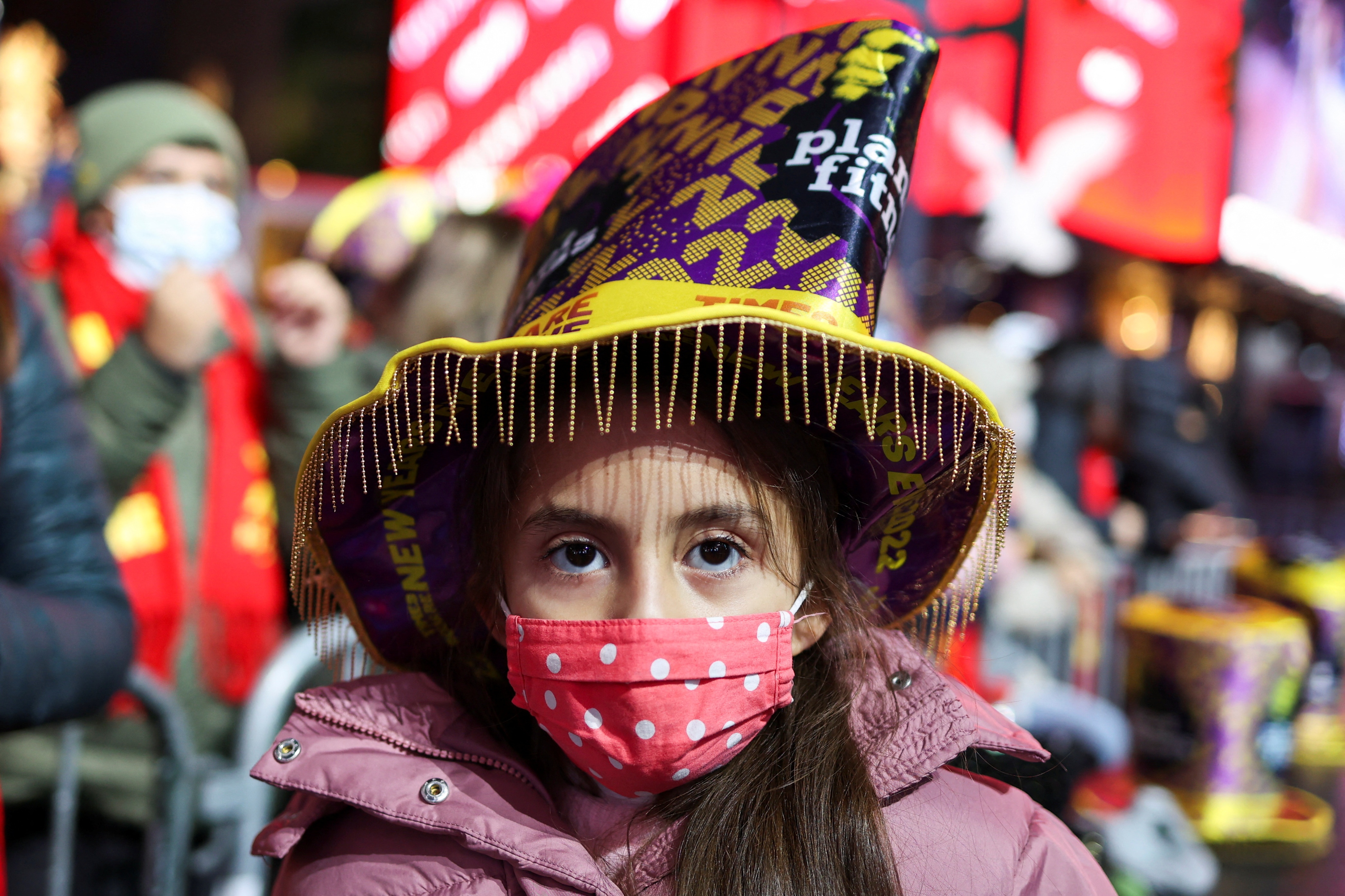 My lap ky luc mot trieu ca mac Covid-19 trong 24 gio hinh anh