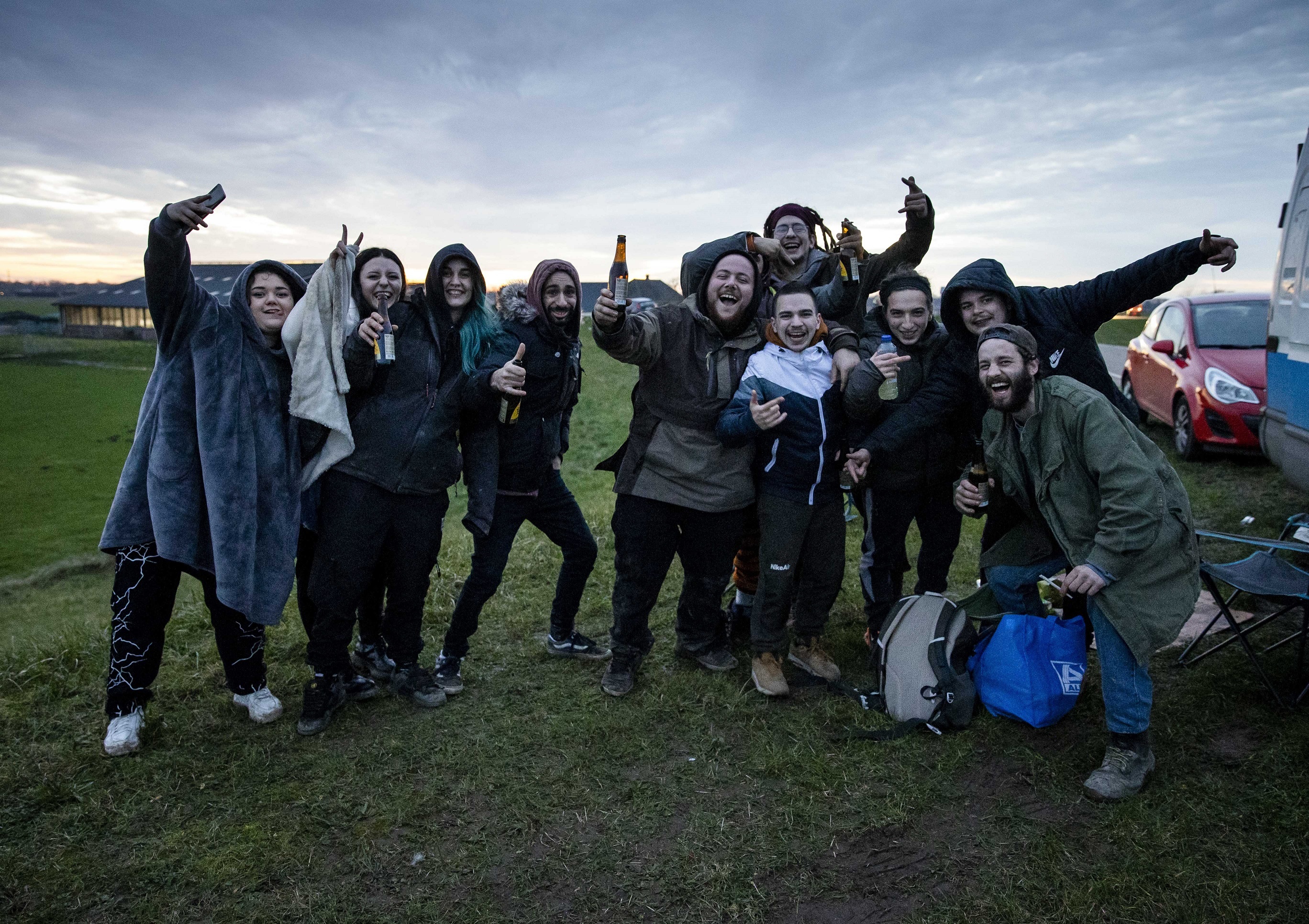 bua tiec giua Covid-19 anh 1