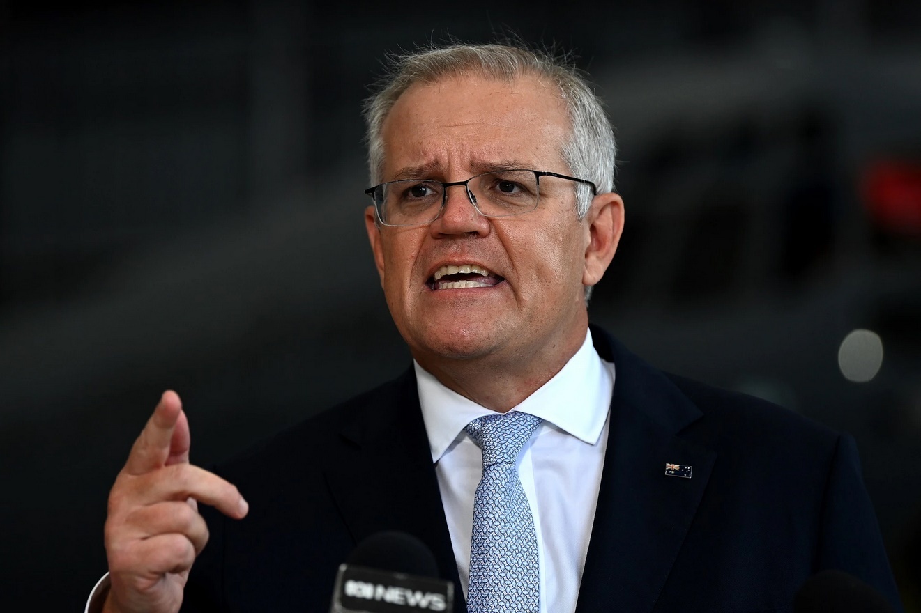 Australia len an Trung Quoc sau vu may bay bi chieu tia laser hinh anh