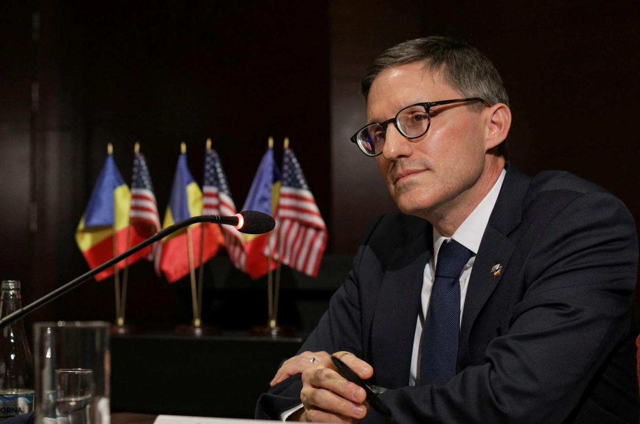 Quan chuc My: Trung Quoc se tra gia neu giup Nga tranh lenh trung phat hinh anh