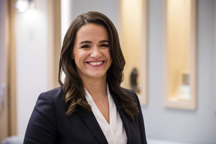 Hungary co nu tong thong dau tien trong lich su hinh anh