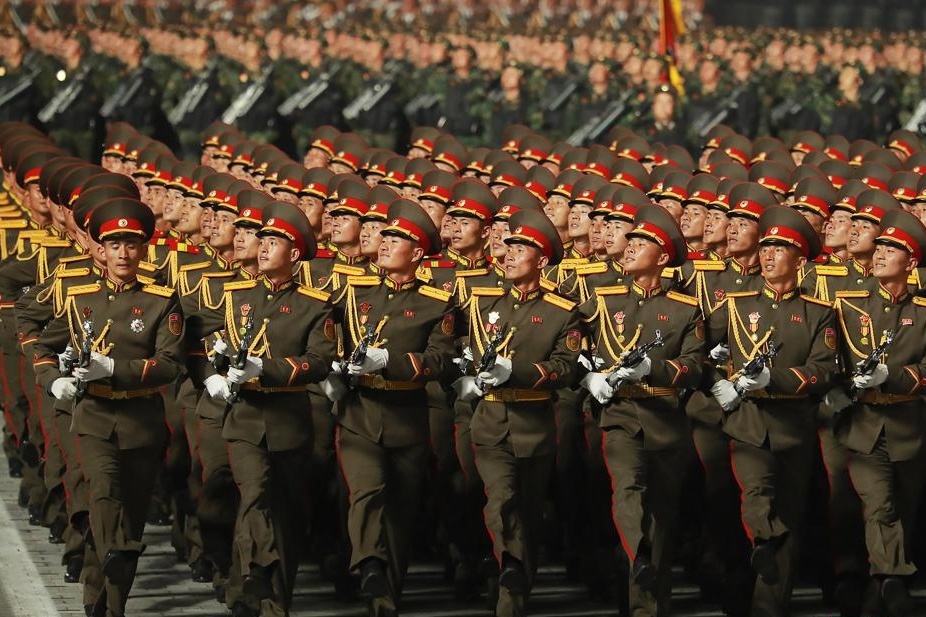 Ten lua dan dao xuyen luc dia tai le dieu binh ban dem cua Trieu Tien hinh anh