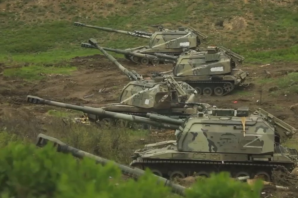 Nga tung video phao tu hanh Msta-S tieu diet muc tieu tai Ukraine hinh anh