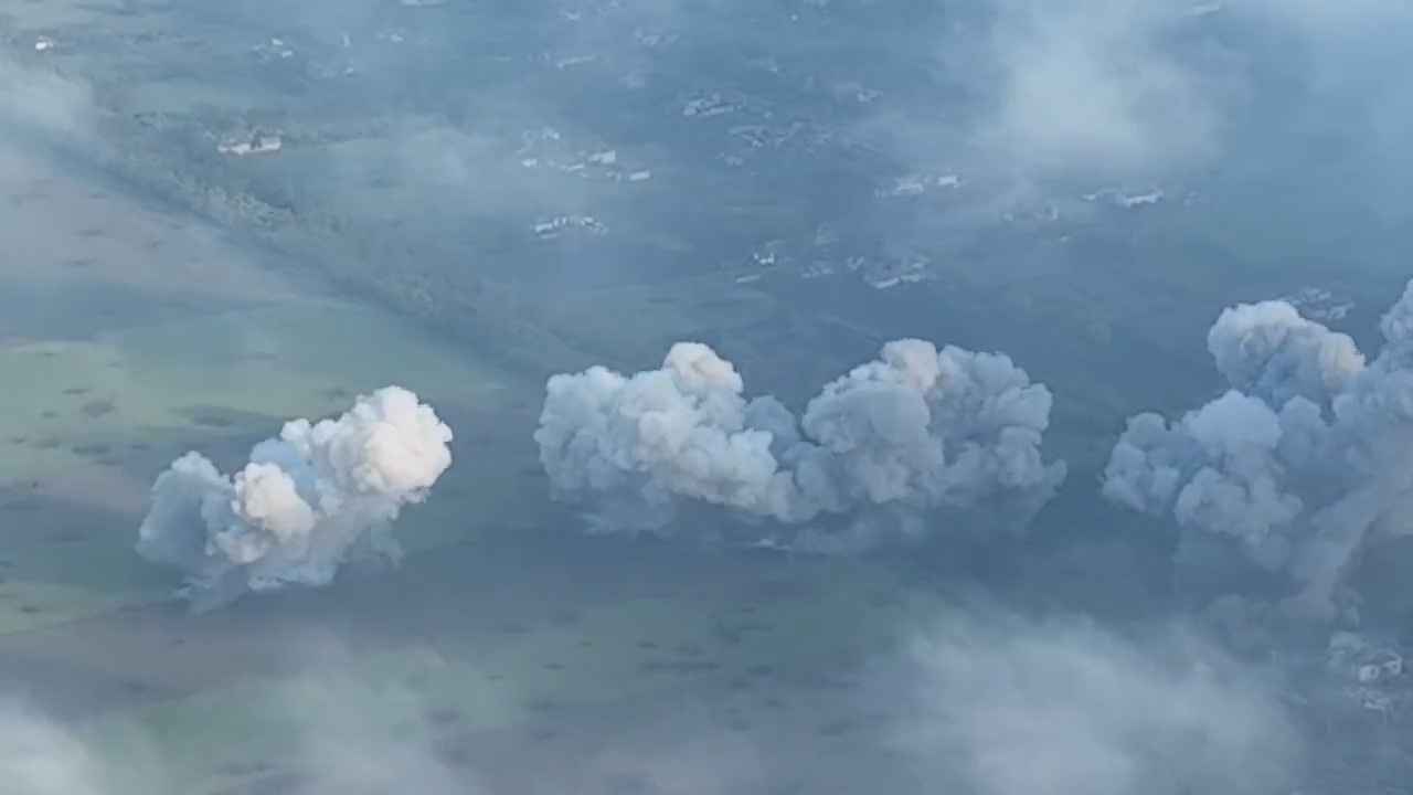 Phao phan luc Nga tao song xung kich khong lo khi trung dich hinh anh