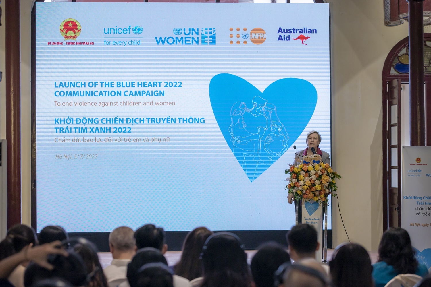 Viet Nam khoi dong chien dich ngan chan bao luc Trai tim Xanh 2022 hinh anh