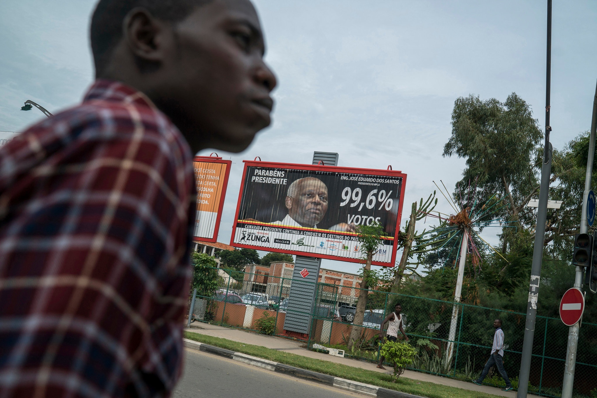 thi hai co lanh dao Angola anh 2