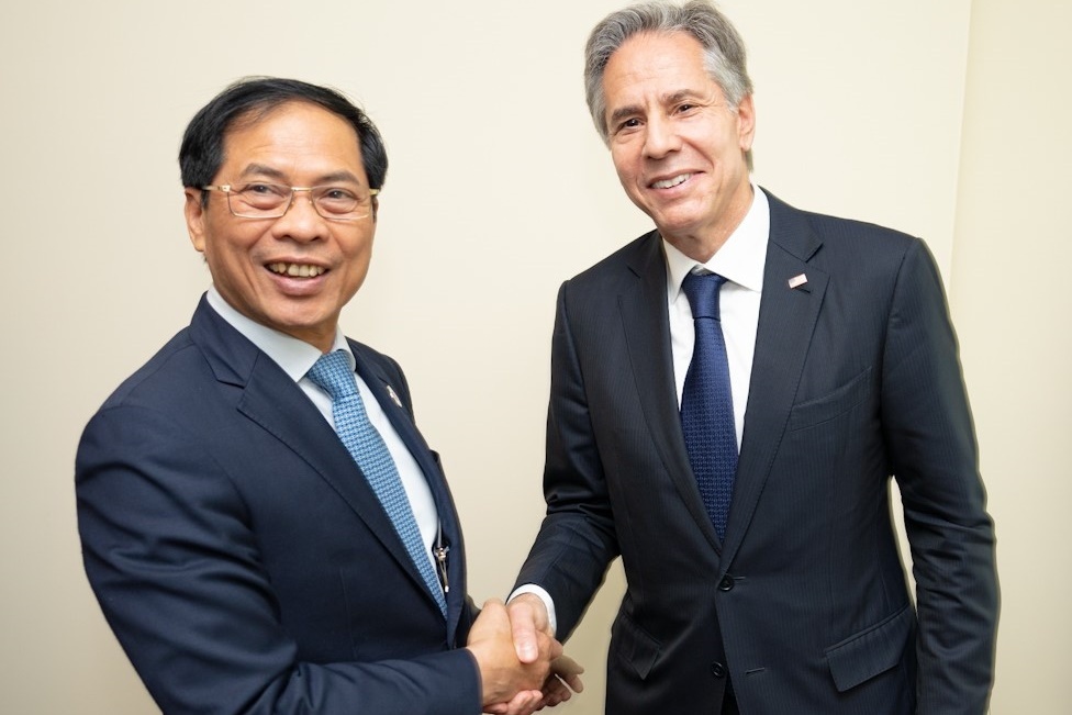 Bo truong Bui Thanh Son gap ngoai truong My tai Phnom Penh hinh anh