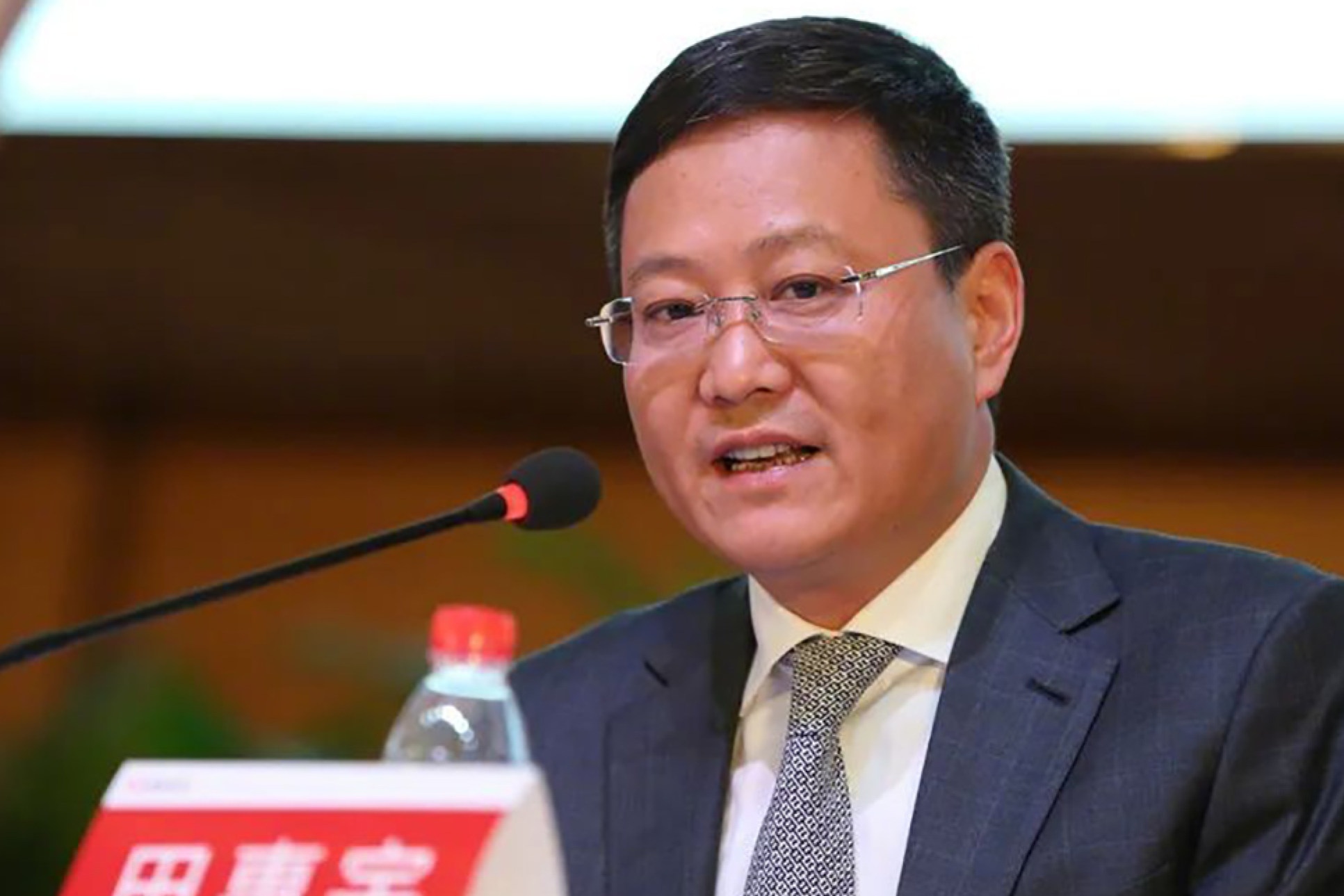 Trung Quoc bat cuu thu ky cua Pho chu tich Vuong Ky Son hinh anh