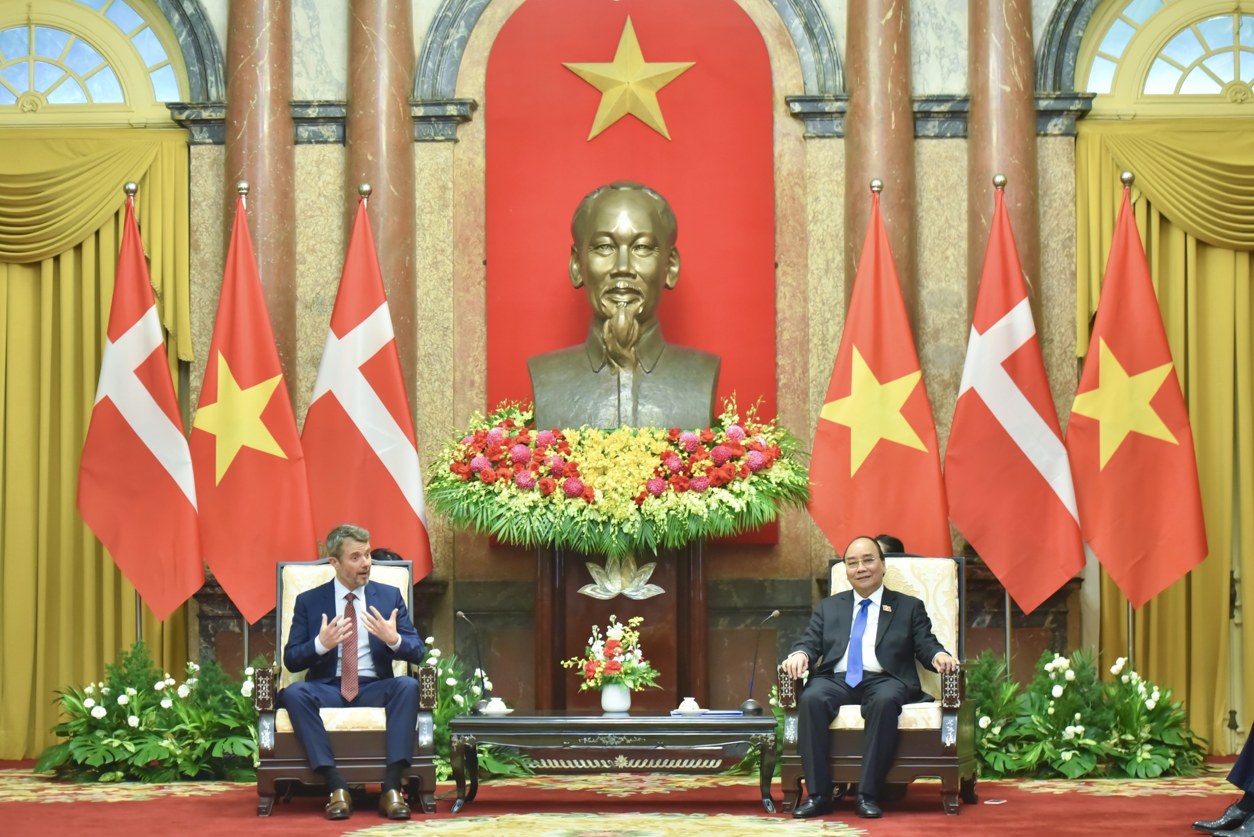 Thai tu Frederik anh 2