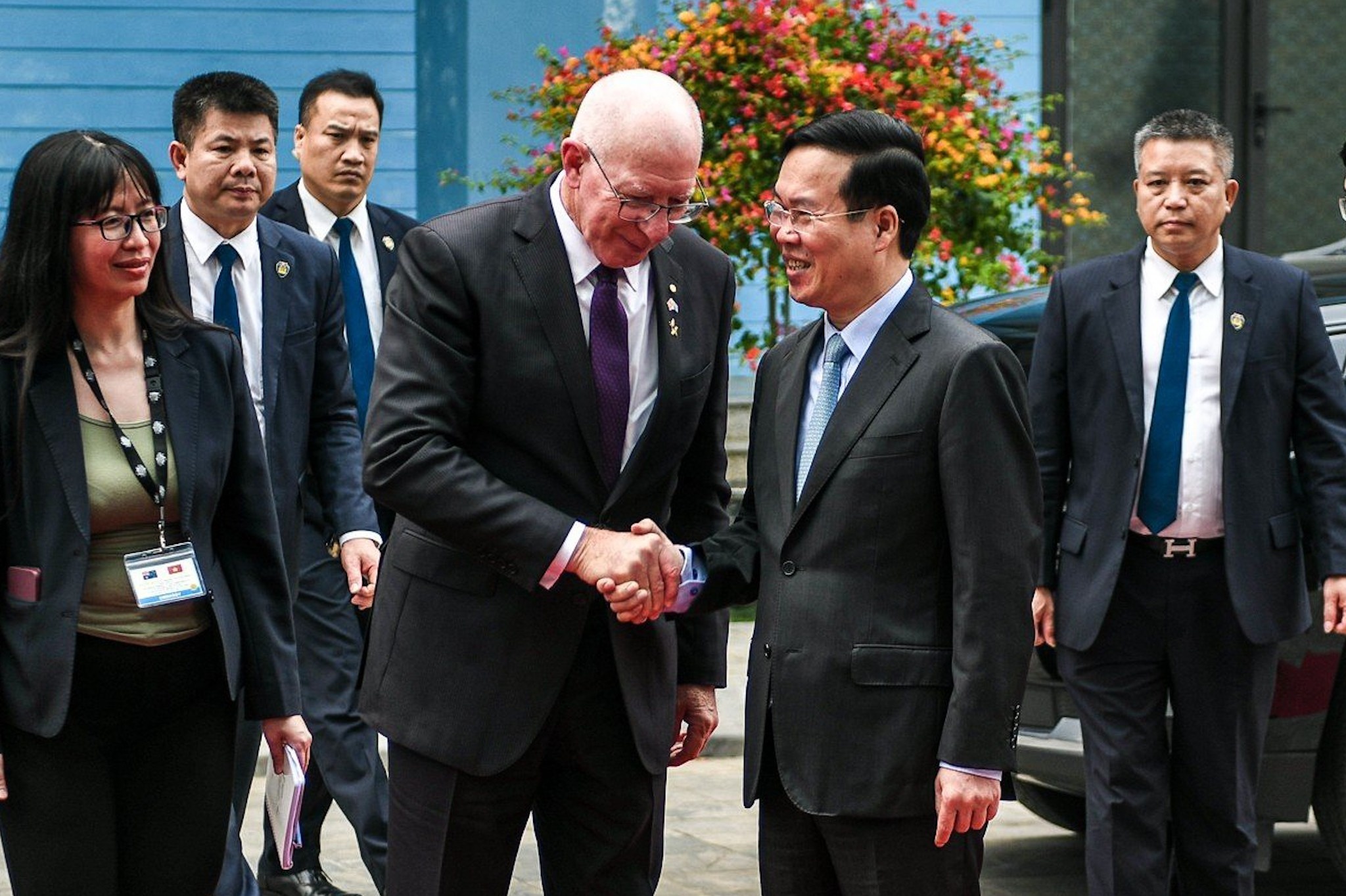 Chu tich nuoc cung toan quyen Australia trong cay ngoc lan hinh anh