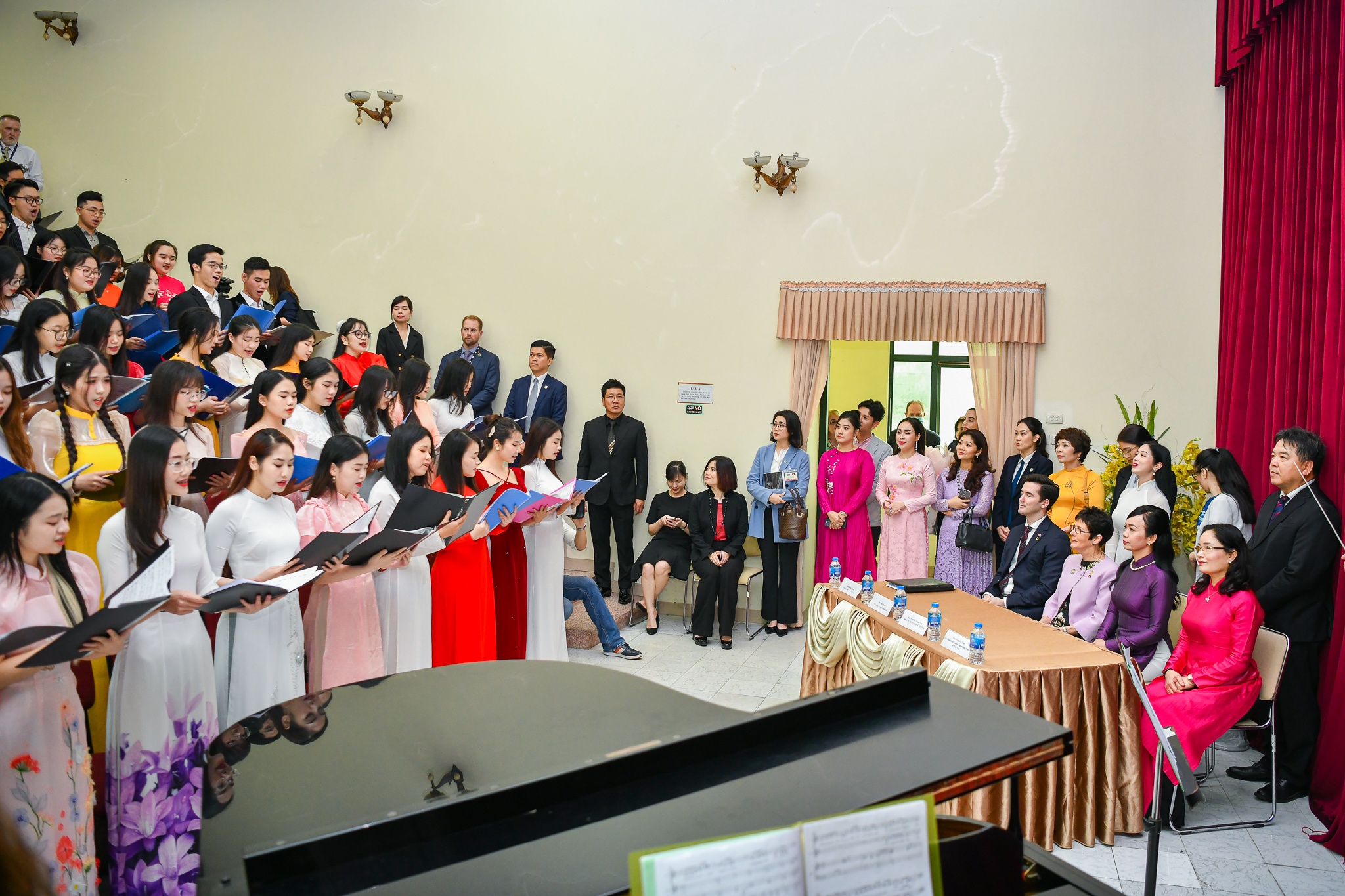 Phu nhan toan quyen Australia anh 2