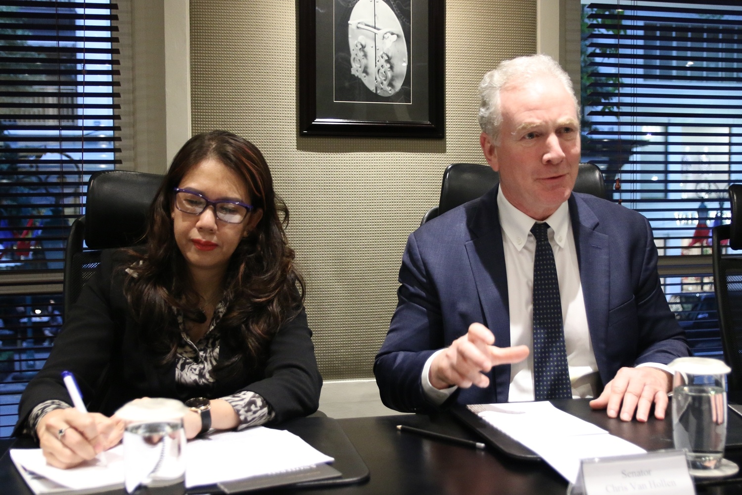 Doan nghi si My: Quoc hoi chung toi danh nhieu su ung ho cho Viet Nam hinh anh