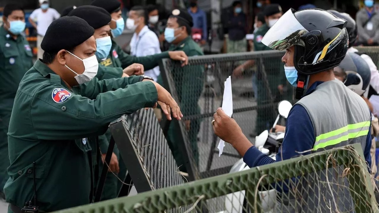 Thu tuong Hun Sen: Campuchia dang ben 'bo vuc sinh tu' hinh anh