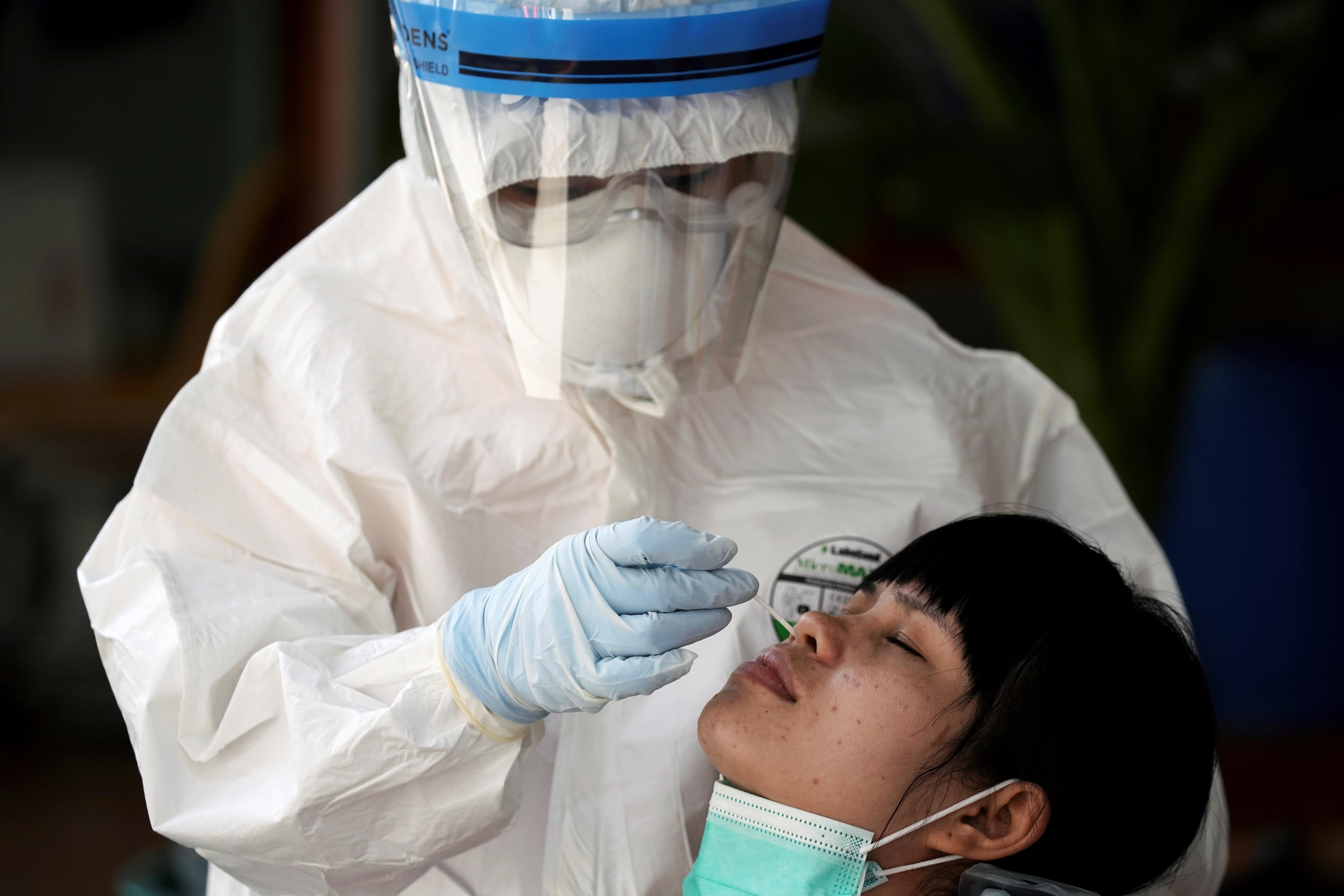 Nguy co lay nhiem cho nhan vien y te trong khu cach ly o Thai Lan hinh anh