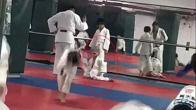 Cau be tu vong do judo anh 1