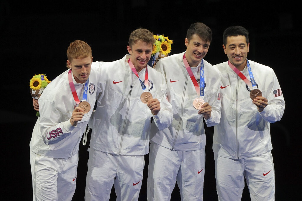 Hanh dong phan doi trong Olympic anh 2