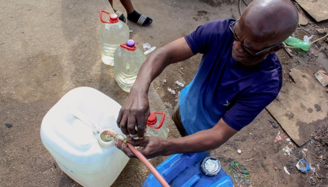 Thanh pho dem nguoc den ngay het nuoc hinh anh