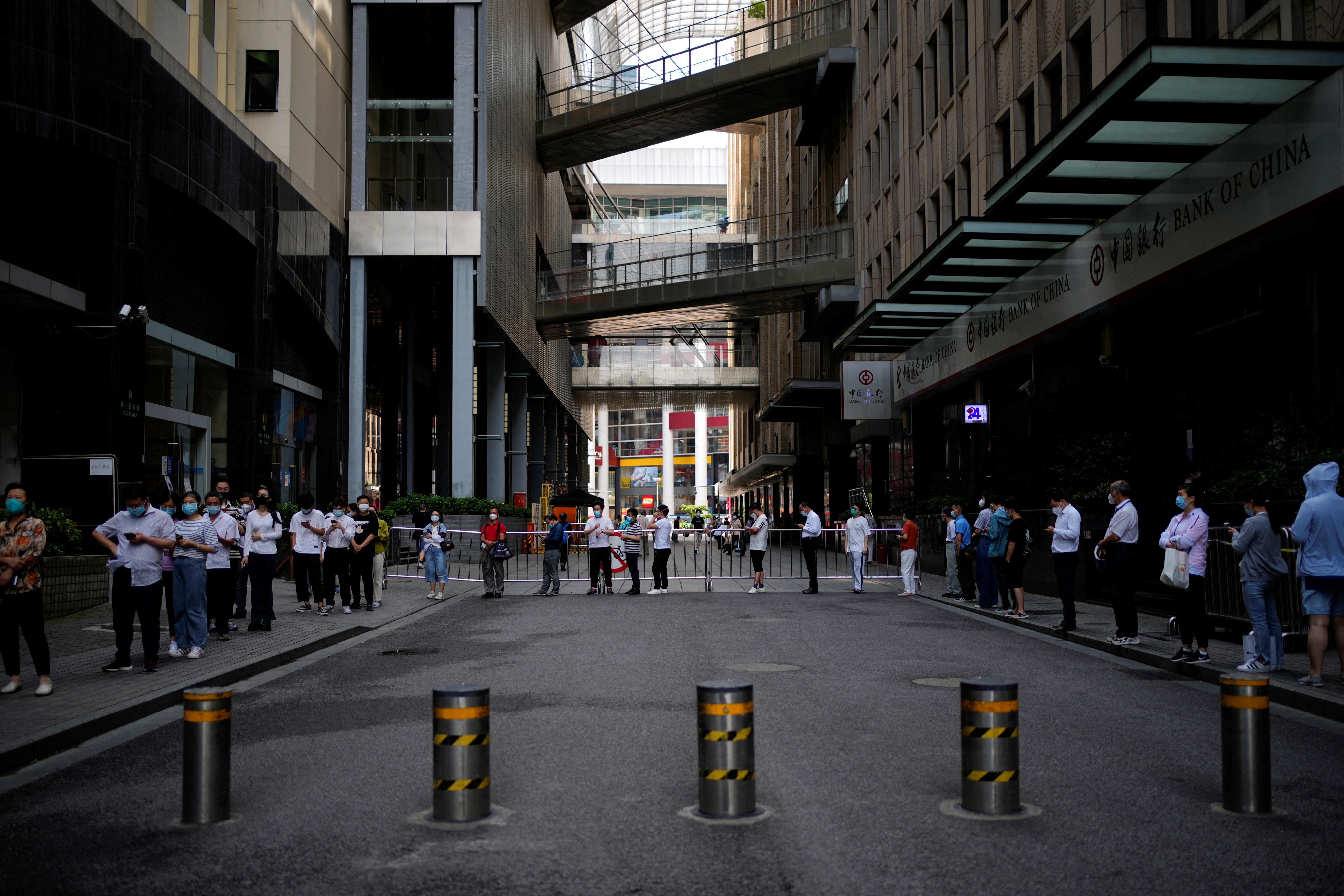 Phong toa tai Thuong Hai anh 4