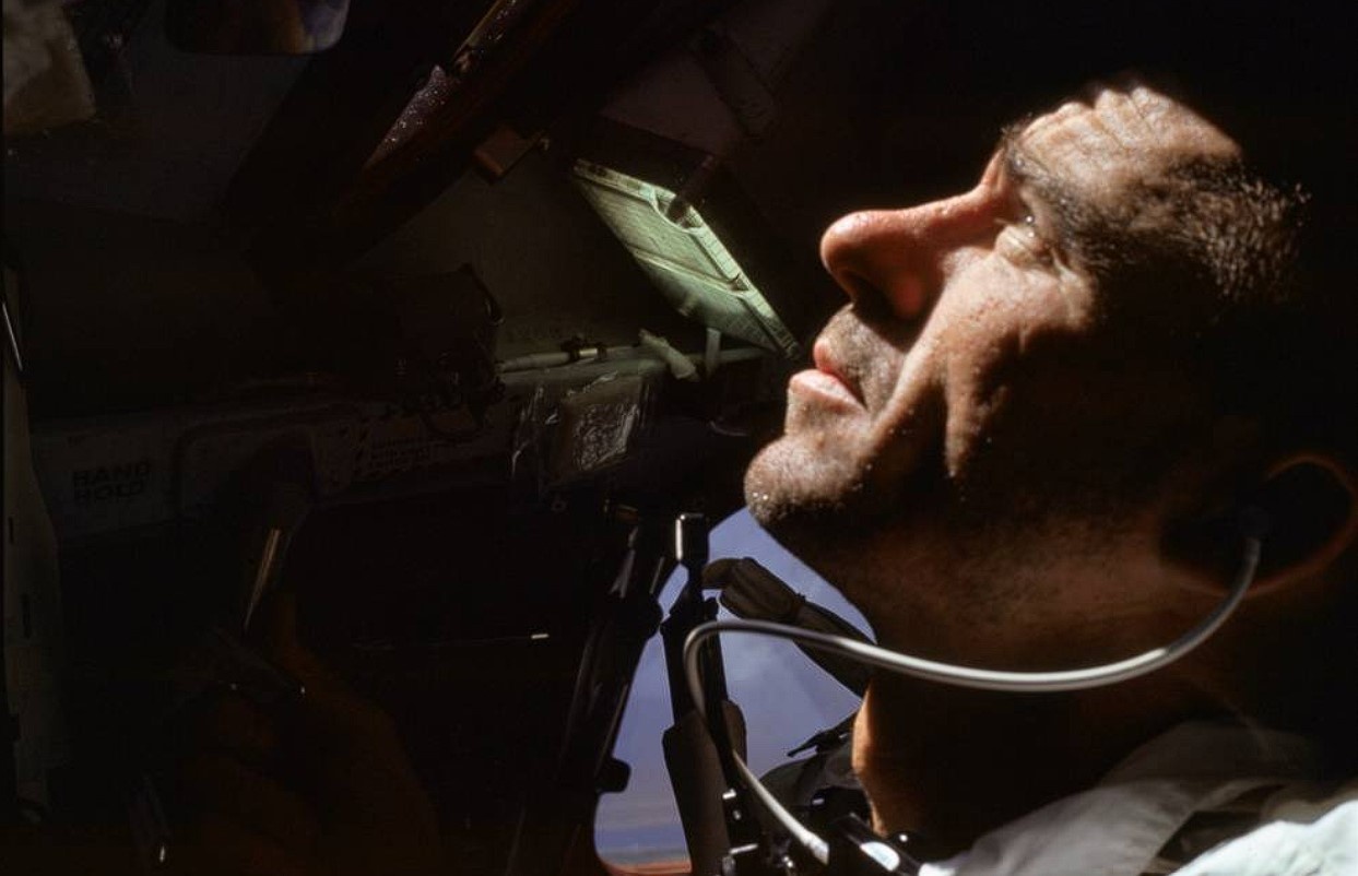 Phi hanh gia cuoi cung cua su menh Apollo 7 qua doi hinh anh