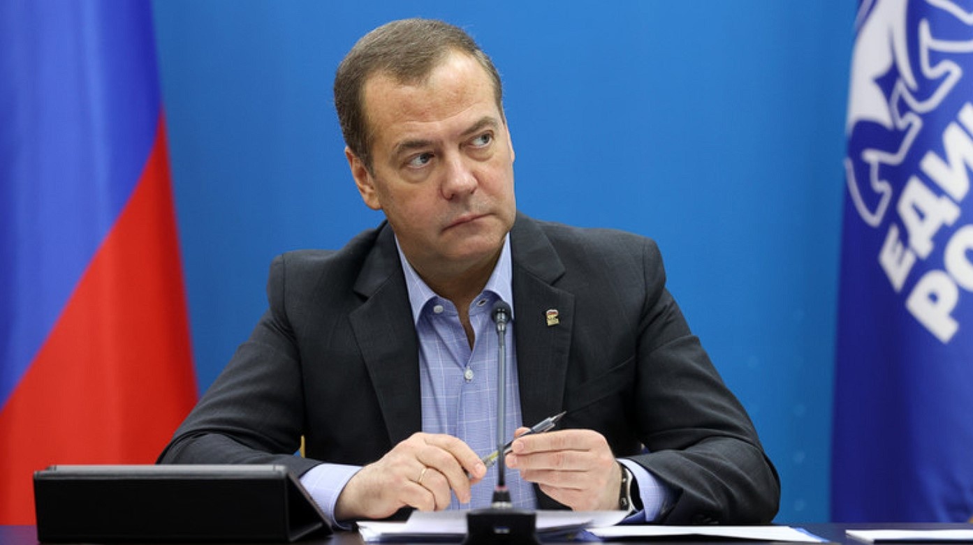 Ong Medvedev canh bao vien canh neu Nga that bai tai Ukraine hinh anh