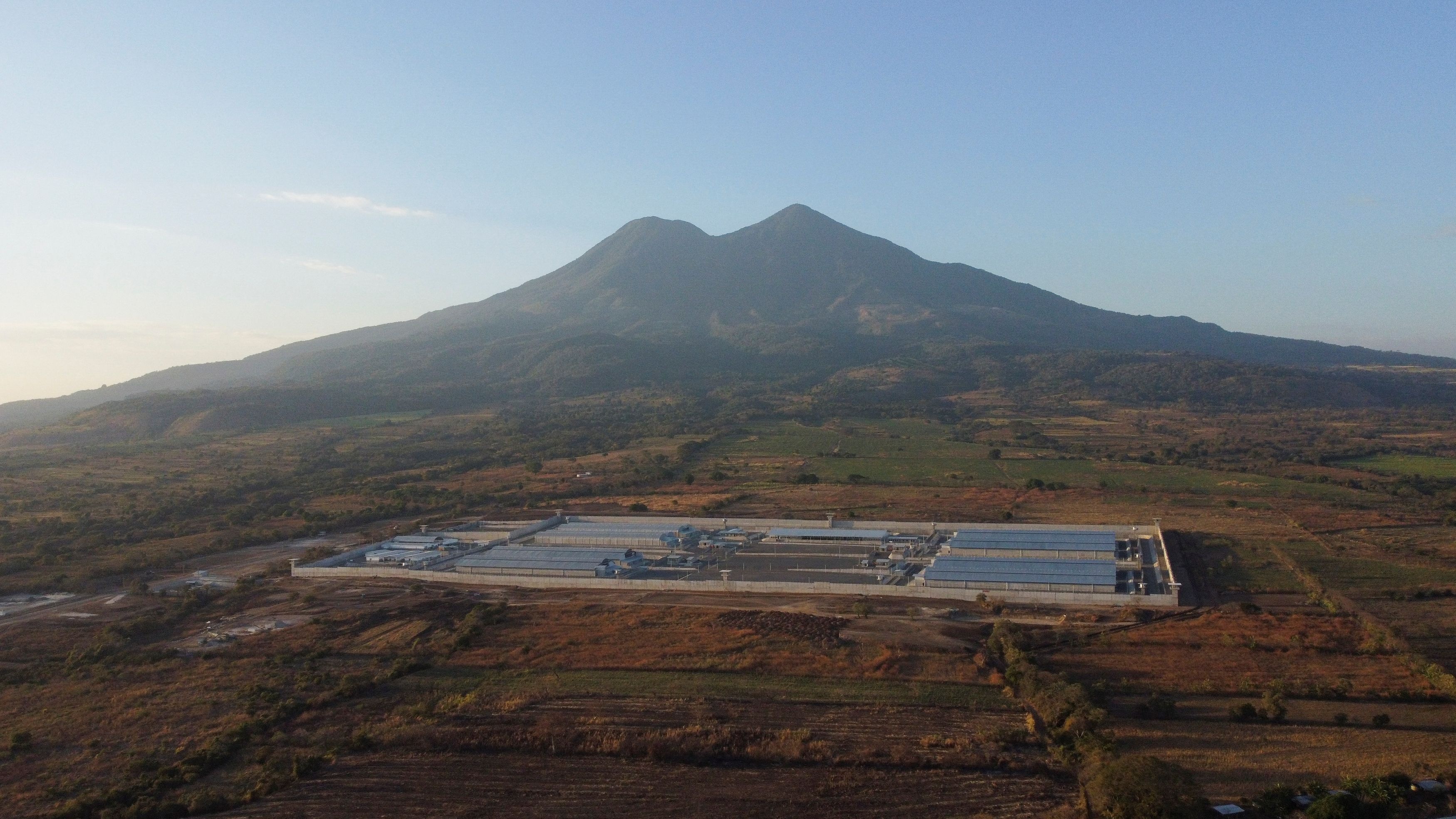 sieu nha tu El Salvador anh 2