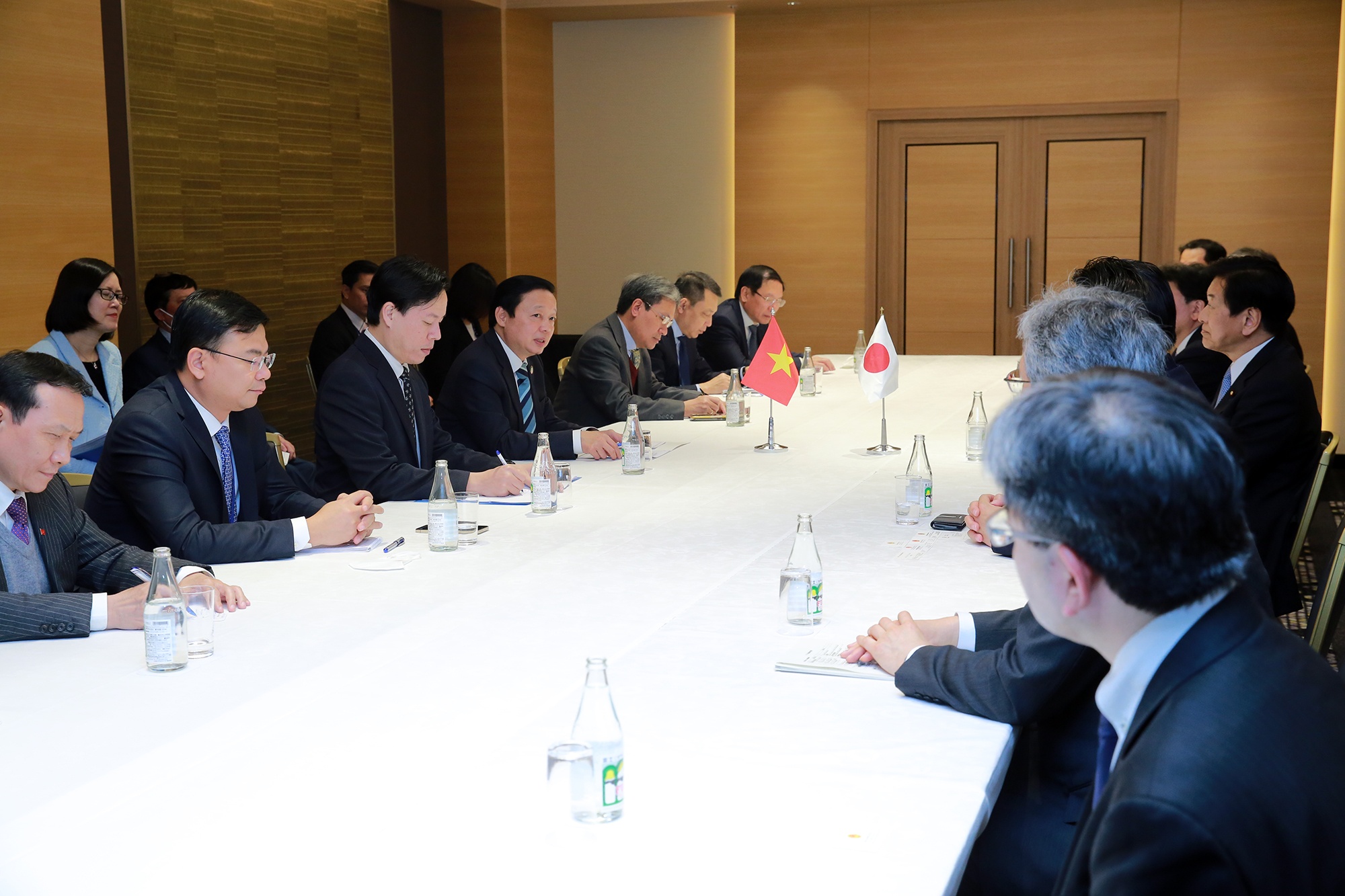 phat thai carbon 0 anh 1